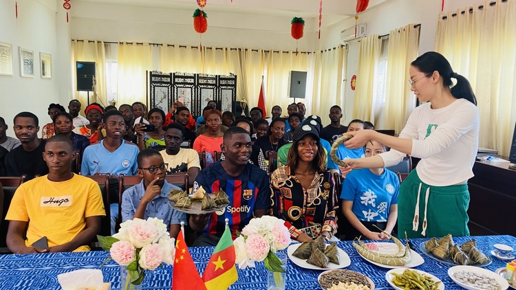 资讯有故事丨“祝所有的中国朋友端午安康！”