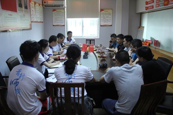 江南中学座谈会.JPG
