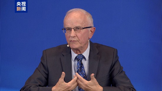 　　△波兰前副总理兼财政部长、波兰华沙科兹明斯基大学转型、一体化和全球化经济研究中心主任格泽高滋·科勒德克